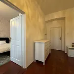 Zizkov Nest Spacious 2br Apartmán *