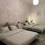 Zizkov Nest Spacious 2br *