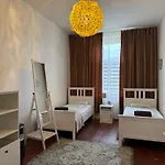 Zizkov Nest Spacious 2br Apartamento *