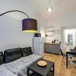 Zizkov Nest Spacious 2br Praga