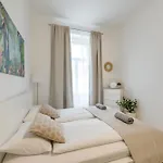 Apartmán Zizkov Nest Spacious 2br Praha