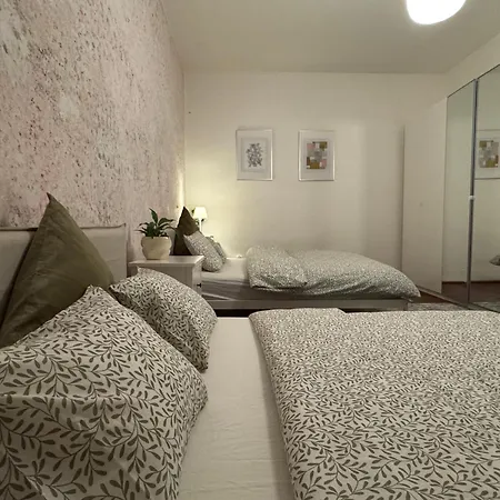 شقة Zizkov Nest Spacious 2br *