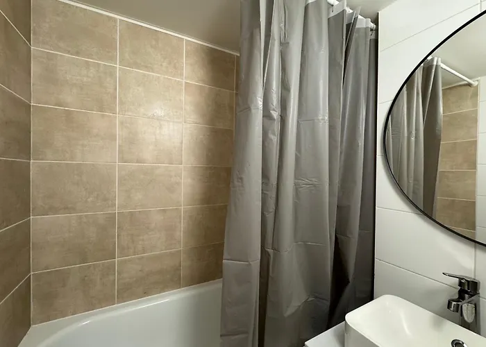 Zizkov Nest Spacious 2br * Prag