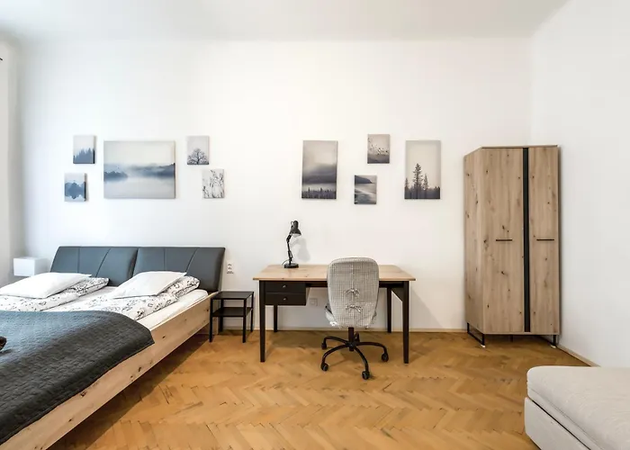 شقة Zizkov Nest Spacious 2br *