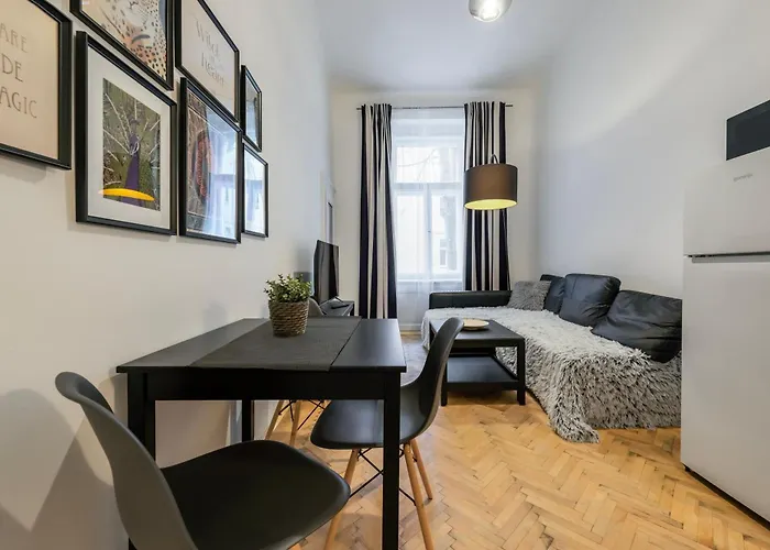 Zizkov Nest Spacious 2br *