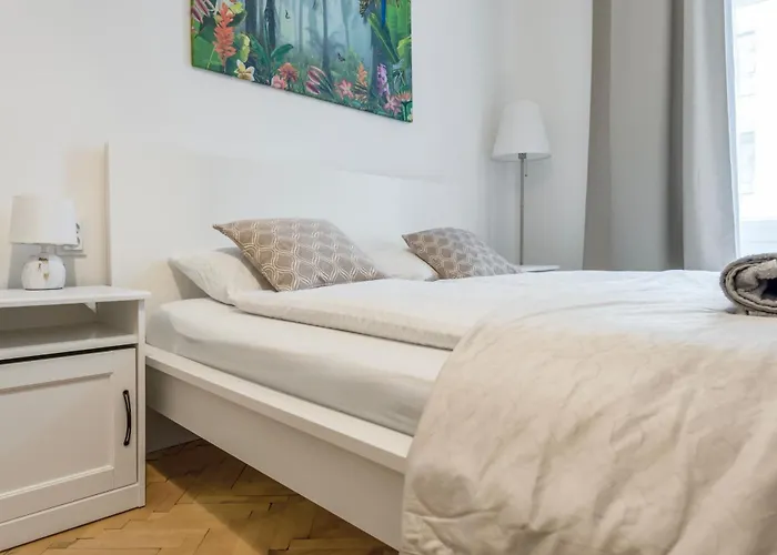 Lägenhet Zizkov Nest Spacious 2br