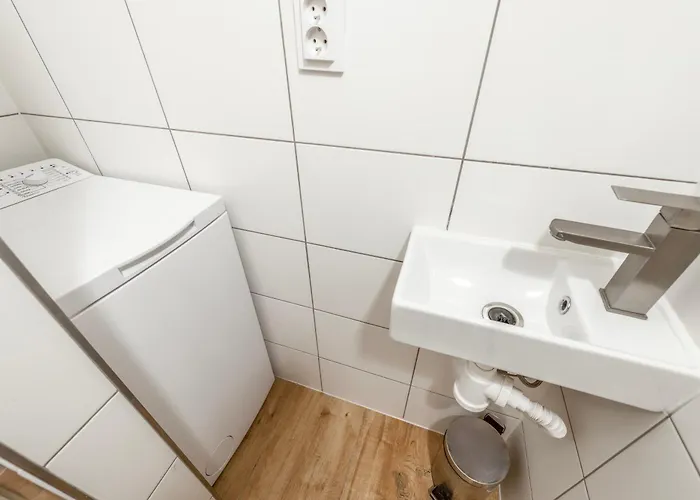 Zizkov Nest Spacious 2br