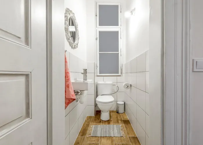 Zizkov Nest Spacious 2br شقة