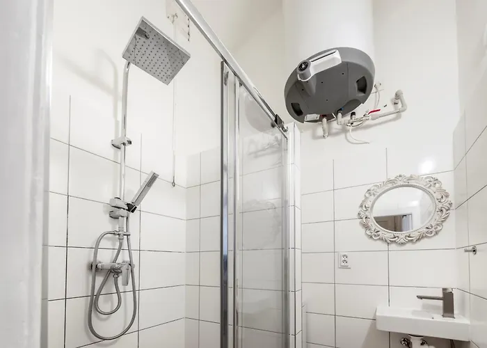 Zizkov Nest Spacious 2br *