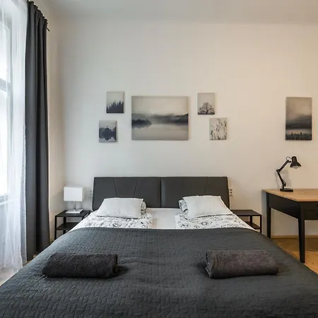 Appartement Zizkov Nest Spacious 2br *