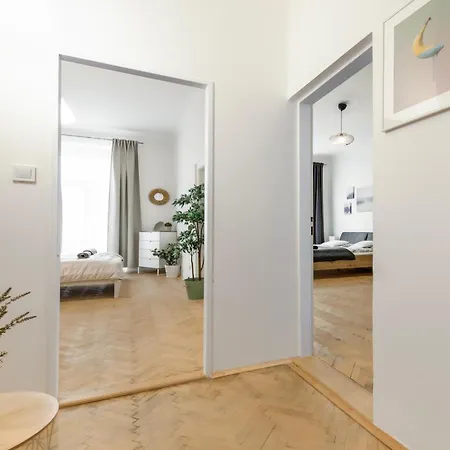 Zizkov Nest Spacious 2br * Praag