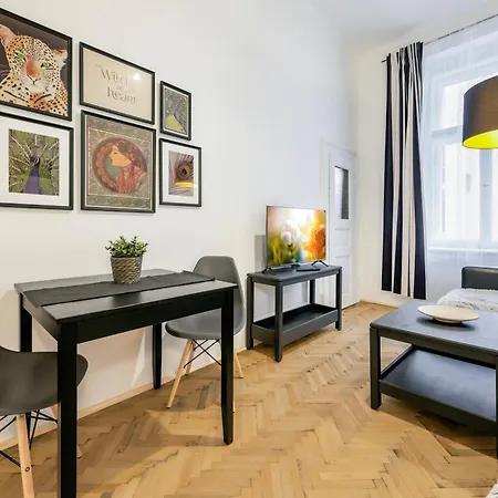 Zizkov Nest Spacious 2br