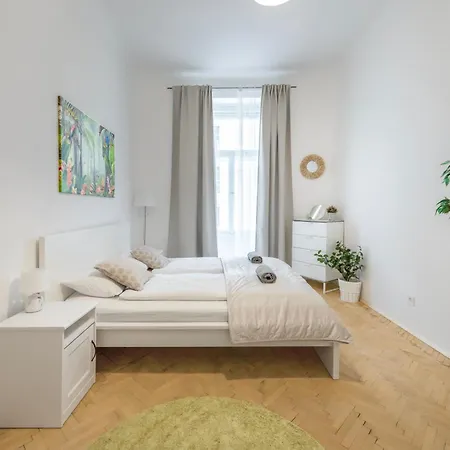 Apartmán Zizkov Nest Spacious 2br Praha