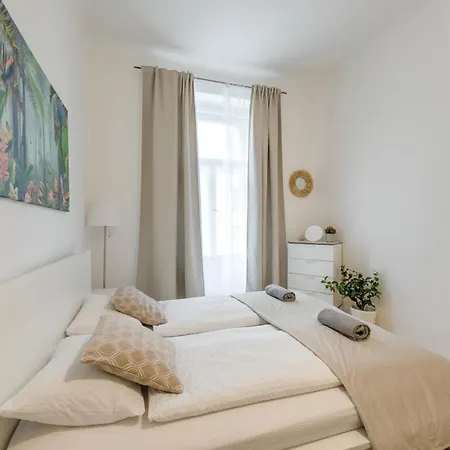 Apartmán Zizkov Nest Spacious 2br Praha